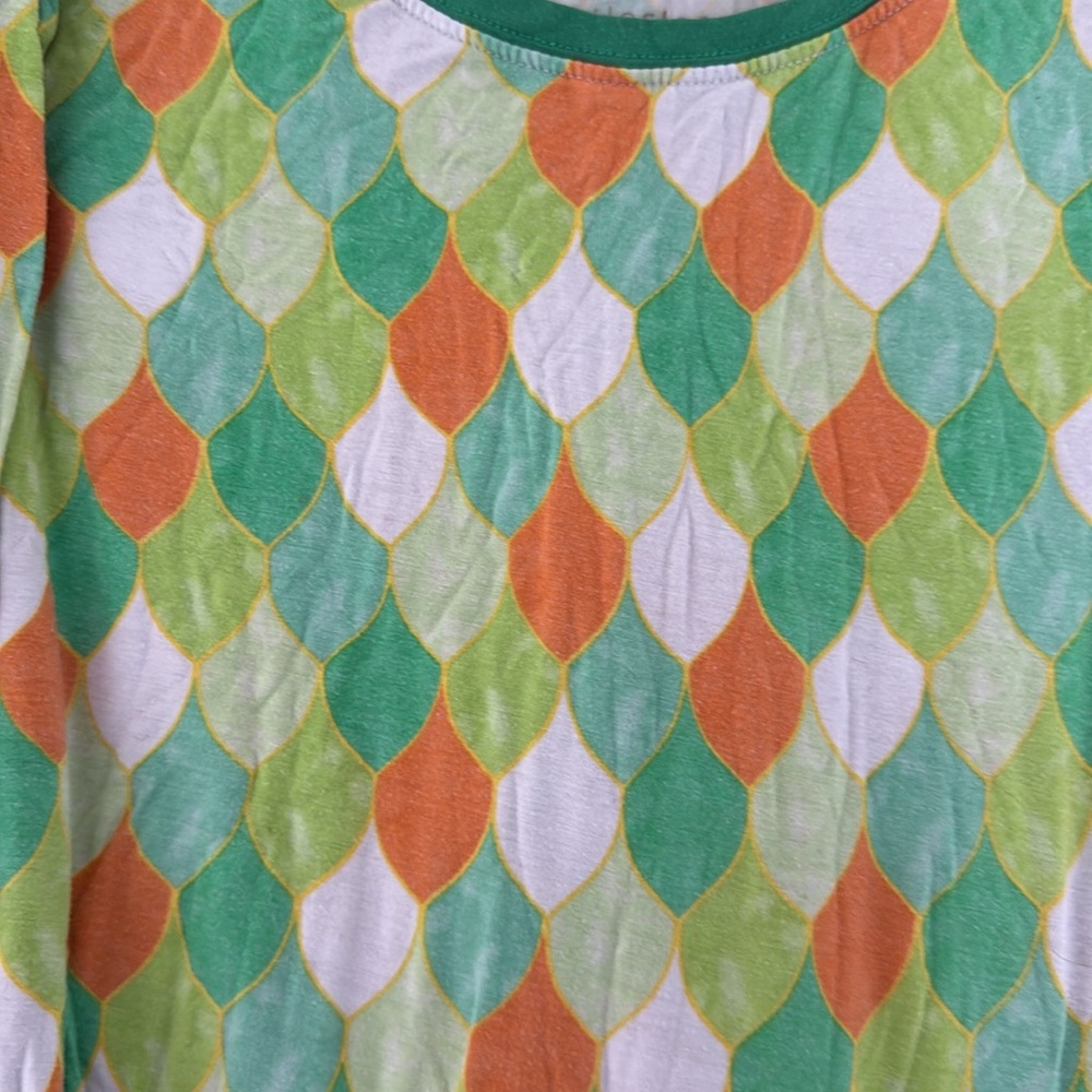 Dragon Scales Two-Piece Bamboo Viscose Pajama Set - 9/10 - Picture 2 of 6